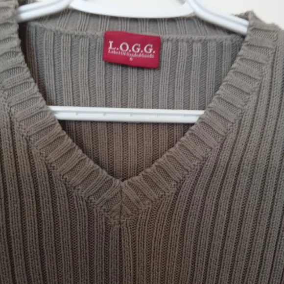 LOGG Ribbed V Neck Cropped Sweater - Picture 11 of 11